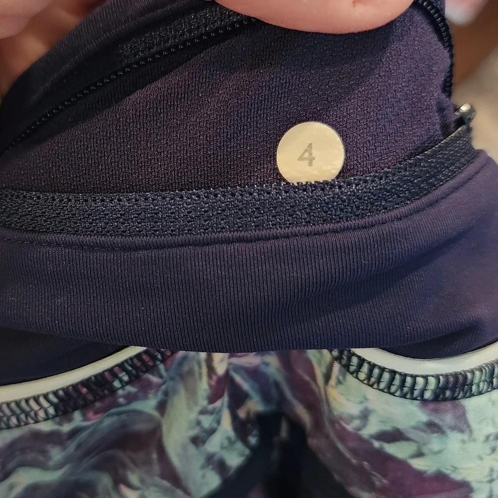 Lululemon Run:‎ Speed Short *4-way Stretch Iridescent Multi / Deep Navy